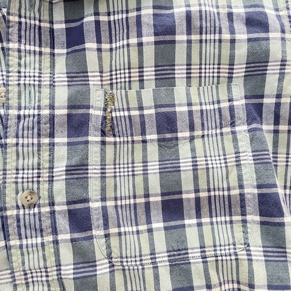 Woolrich Green and Blue Button Down Short Sleeve Shirt Men's Size Large - Picture 4 of 6